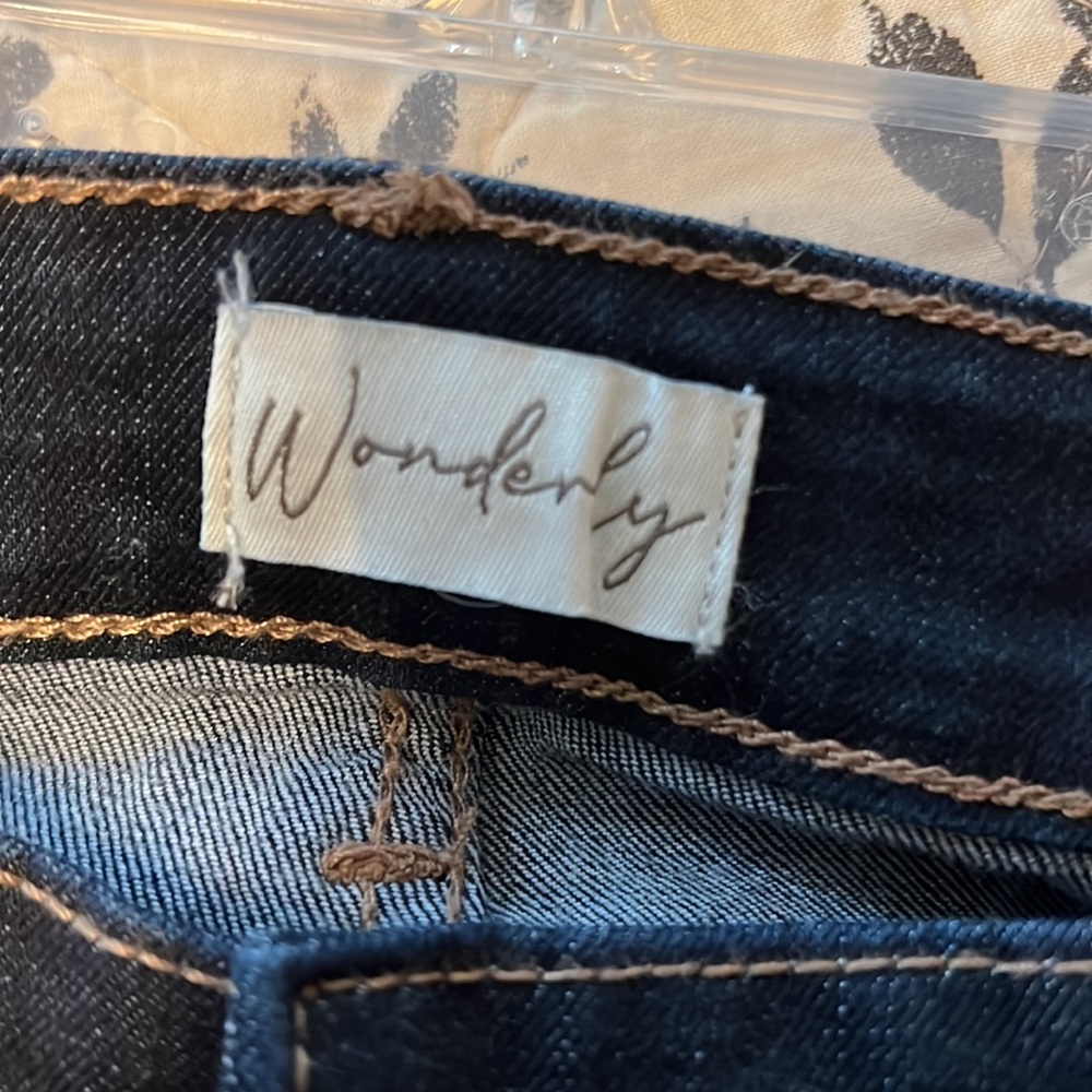 MID RISE STRAIGHT LEG JEANS - Picture 6 of 7